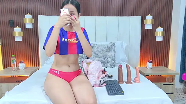 Brisa Silva online show from 04-10-26, 11:39