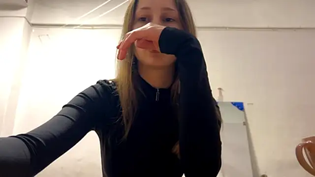 VickieKush online show from 02-17-26, 04:15