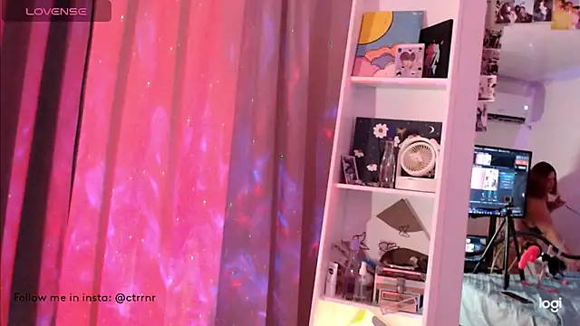Camilleturn18 online show from 06-12-26, 05:16