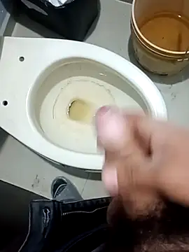 Snapshot of fercheyy chatting on 02-16-26, 08:51 fercheyy online show from 02-16-26, 08:51