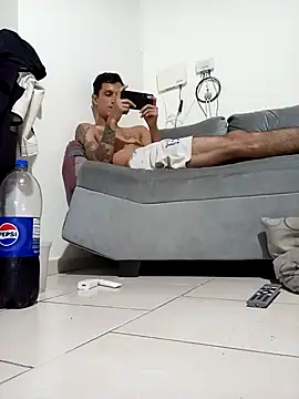 Max and anny online show from 04-11-26, 01:13