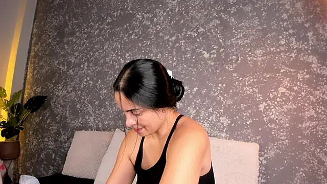 emma  summers online show from 04-15-26, 07:40