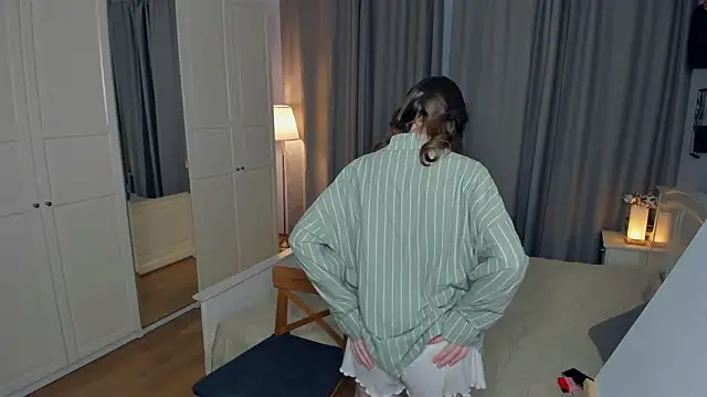 LavenderMitten online show from 03-09-26, 05:22