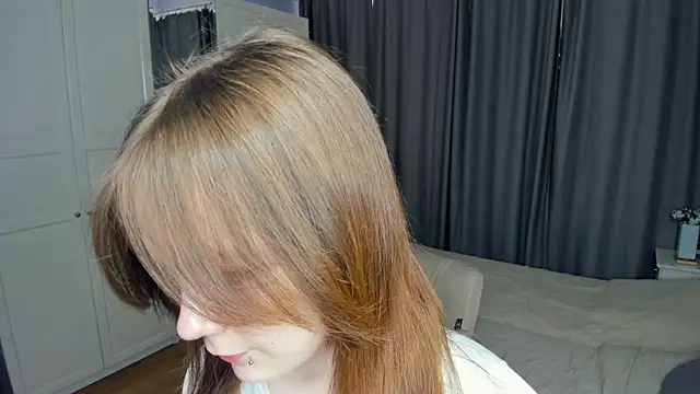 LavenderMitten online show from 03-27-26, 07:28