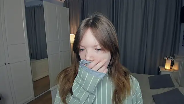 Snapshot of LavenderMitten chatting on 02-23-26, 05:09 LavenderMitten online show from 02-23-26, 05:09