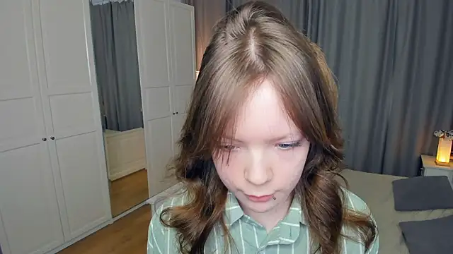 Snapshot of LavenderMitten chatting on 02-22-26, 07:11 LavenderMitten online show from 02-22-26, 07:11