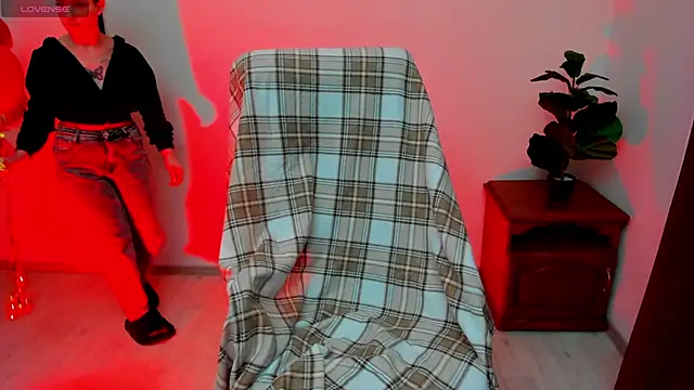 milanasky5 online show from 02-20-26, 01:57