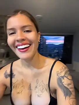 Snapshot of GabrielaS_ chatting on 04-22-26, 11:22 GabrielaS online show from 04-22-26, 11:22