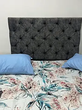 Snapshot of samanta_big_ass_ chatting on 02-25-26, 11:21 samanta big ass online show from 02-25-26, 11:21