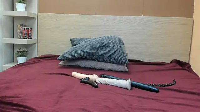 PinkyTwerkyX online show from 12-03-25, 01:21