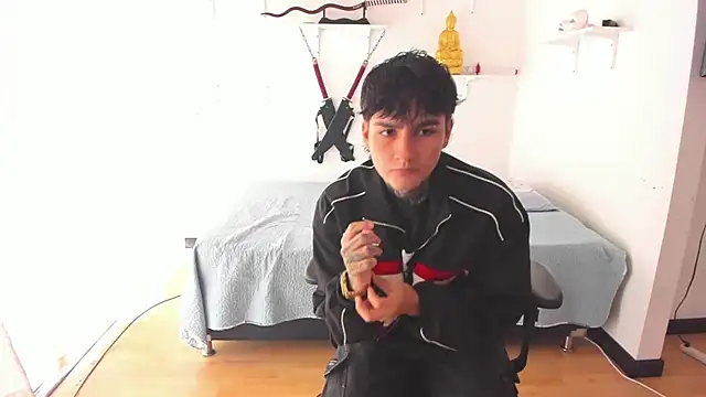 Snapshot of Your_Tao chatting on 02-18-26, 05:42 Your Tao online show from 02-18-26, 05:42