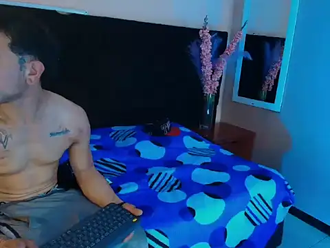 thonixxandluna online show from 02-18-26, 08:27