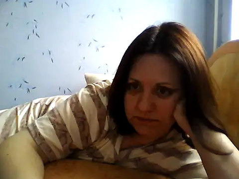 LockyCharm111 online show from 05-10-26, 06:06