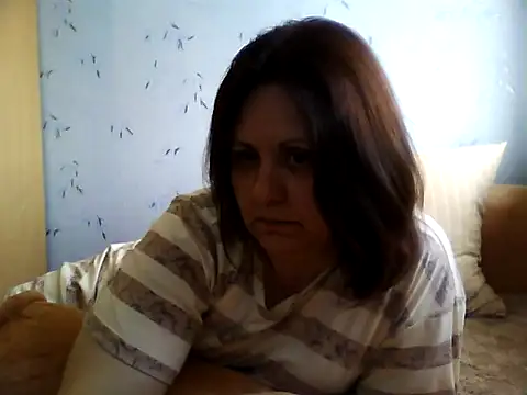 LockyCharm111 online show from 06-24-26, 04:05
