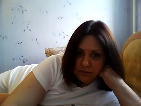 LockyCharm111 online show from 06-11-26, 04:59