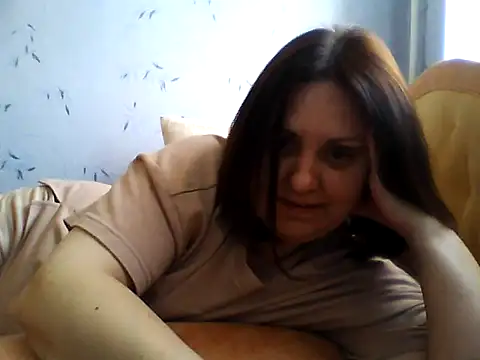 LockyCharm111 online show from 04-28-26, 04:11