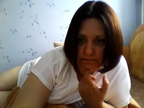 LockyCharm111 online show from 07-12-26, 04:46