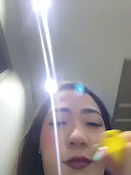 Hannah-Prada online show from 06-17-26, 10:47