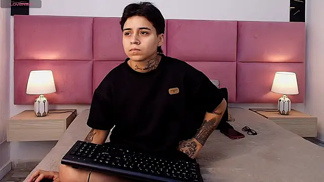 noah bellarose online show from 04-14-26, 07:30