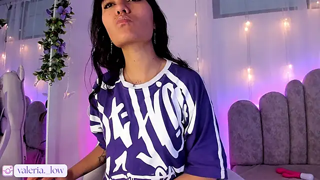 Snapshot of Nahialov chatting on 02-24-26, 01:50 Nahialov online show from 02-24-26, 01:50