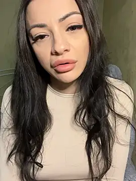 Layana Ro online show from 02-15-26, 04:17