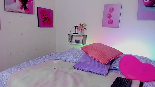 AnnyCotton online show from 04-16-26, 09:39