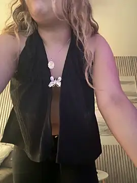 Sophie19   online show from 06-06-26, 02:33