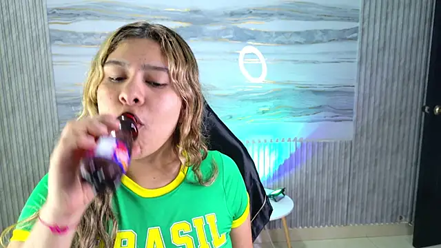 Sophie19   online show from 05-23-26, 11:42