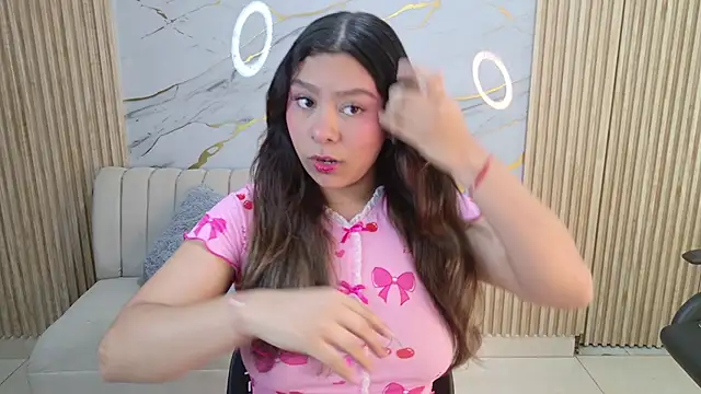 Sophie19   online show from 04-14-26, 12:10