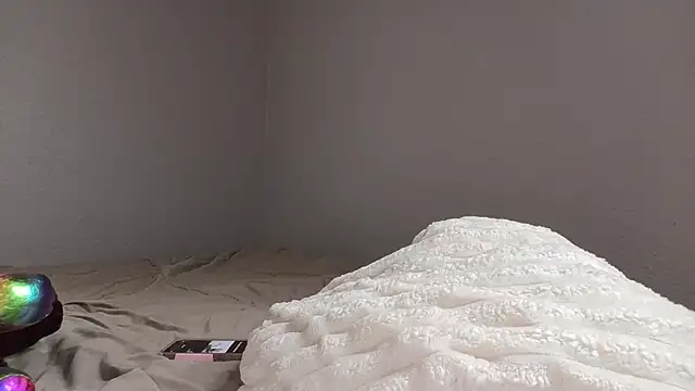 CreamyCookiee online show from 02-27-26, 04:01