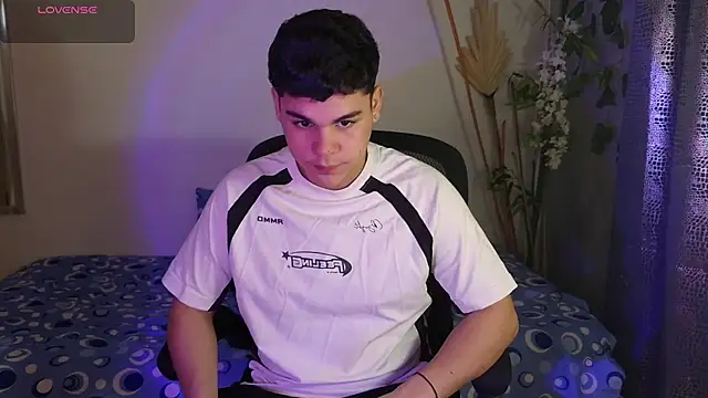 eithan jonnes online show from 03-08-26, 06:33