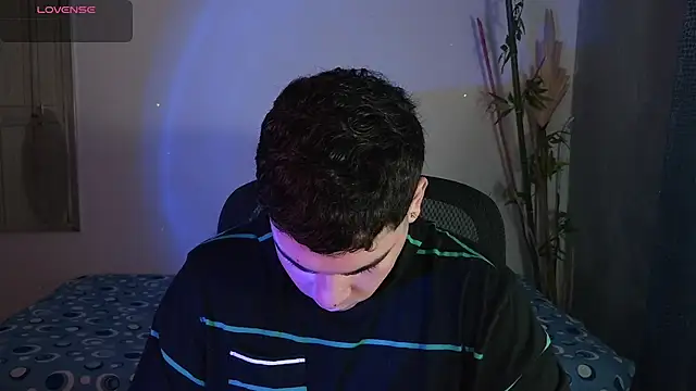 Snapshot of eithan_jonnes chatting on 02-27-26, 08:19 eithan jonnes online show from 02-27-26, 08:19