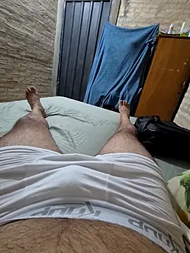 Snapshot of Joaquinh chatting on 02-11-26, 02:44 Joaquinh online show from 02-11-26, 02:44