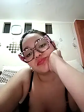 Snapshot of samantha-691 chatting on 02-25-26, 02:34 samantha-691 online show from 02-25-26, 02:34