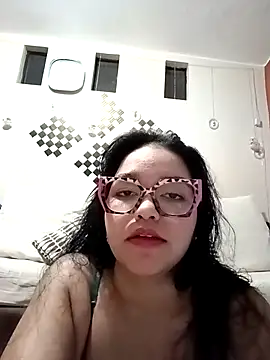 Snapshot of samantha-691 chatting on 02-23-26, 01:29 samantha-691 online show from 02-23-26, 01:29