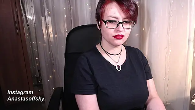 Super Naked Anastas online show from 04-13-26, 07:40