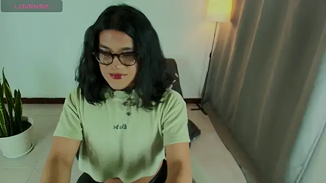 succubus Vitta online show from 07-17-26, 05:10