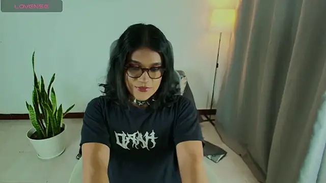 succubus Vitta online show from 04-21-26, 11:22