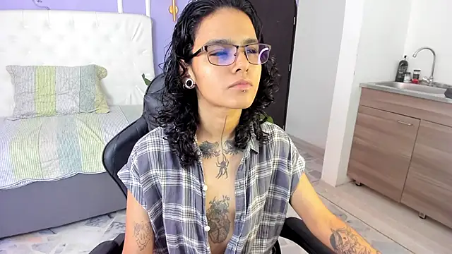 Julianne 7 online show from 02-20-26, 01:57