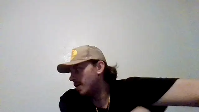 Snapshot of Tallhungandcloudy chatting on 02-24-26, 11:11 Tallhungandcloudy online show from 02-24-26, 11:11