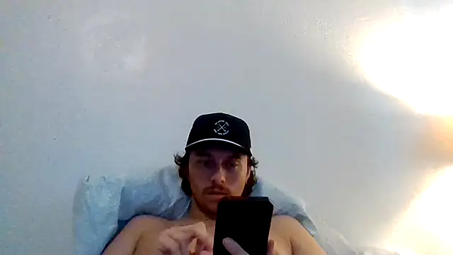 Snapshot of Tallhungandcloudy chatting on 02-23-26, 10:21 Tallhungandcloudy online show from 02-23-26, 10:21