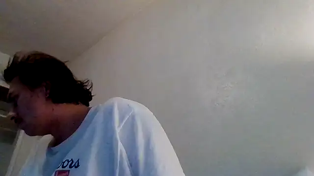 Snapshot of Tallhungandcloudy chatting on 02-20-26, 09:50 Tallhungandcloudy online show from 02-20-26, 09:50