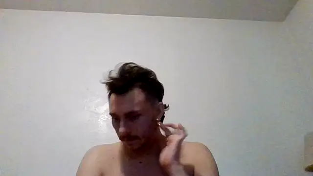 Snapshot of Tallhungandcloudy chatting on 03-02-26, 04:57 Tallhungandcloudy online show from 03-02-26, 04:57