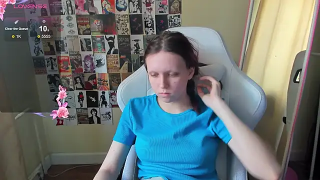 Snapshot of NikolFlostt chatting on 02-20-26, 06:26 NikolFlostt online show from 02-20-26, 06:26