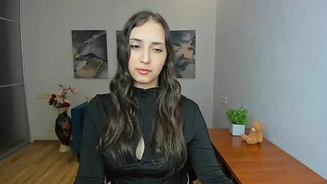 Effy Royse online show from 05-13-26, 05:42