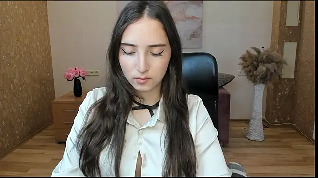 Effy Royse online show from 03-04-26, 12:35