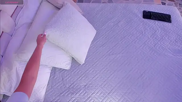 Bunny Blush1 online show from 03-30-26, 07:04