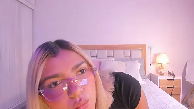 Bunny Blush1 online show from 03-15-26, 11:39