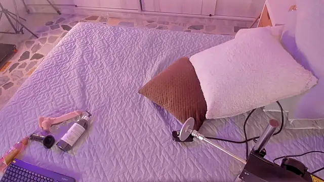 Bunny Blush1 online show from 04-06-26, 08:10