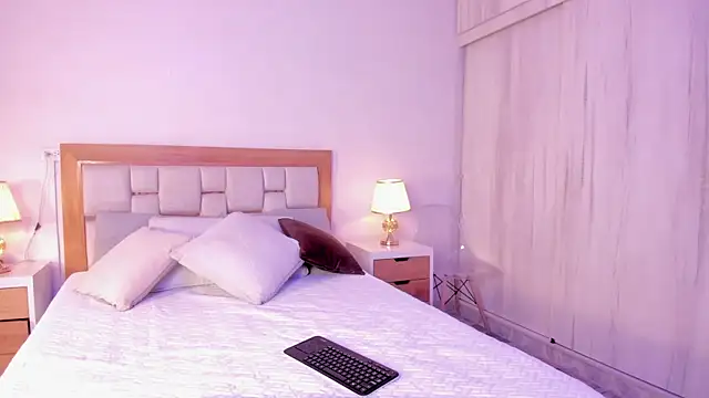 Bunny Blush1 online show from 04-10-26, 07:21